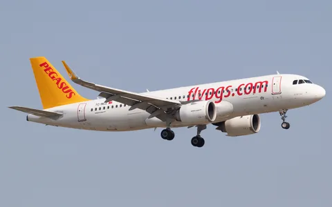 TC-NCZ · Airbus A320-251N · LTFJ
