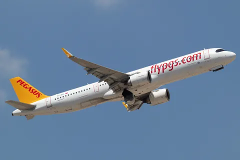 TC-RFL · Airbus A321-251NX · LTFJ