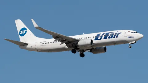 RA-73084 · Boeing 737-8AS · LTAI