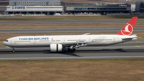 TC-JJM · Boeing 777-3F2(ER) · LTFM