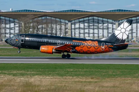 EW-254PA · Boeing 737-3Q8 · ULLI
