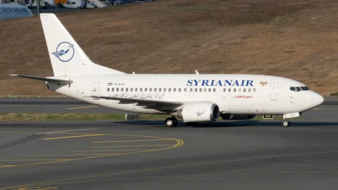YK-SYR · Boeing 737-5L9 · LTFM