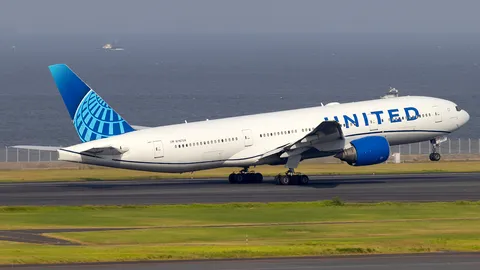 N787UA · Boeing 777-222(ER) · RJTT