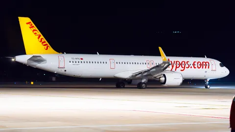 TC-RFN · Airbus A321-251NX · LTFE