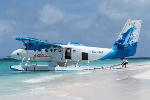 8Q-IAJ · De Havilland Canada DHC-6-300 Twin Otter · VRMD