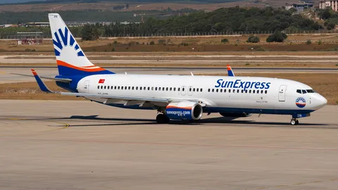 TC-SPR · Boeing 737-8JP · LTBJ