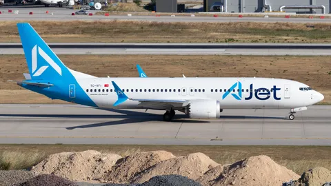 TC-VFI · Boeing 737 MAX 8 · LTFJ