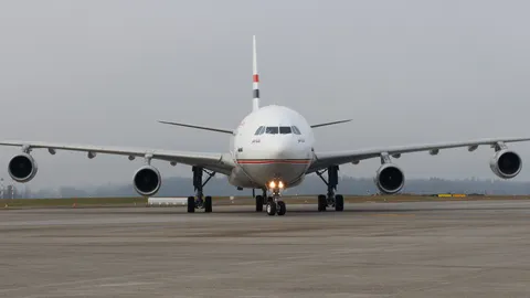 SU-GGG · Airbus A340-212 · LSZH