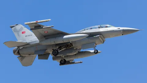 88-0014 · General Dynamics F-16D Fighting Falcon · LTAN