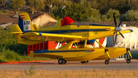 EC-NQC · Air Tractor AT-802F Fireboss · LTFB