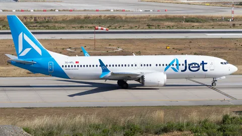 TC-VFL · Boeing 737 MAX 8 · LTFJ