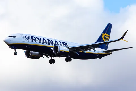 EI-ILR · Boeing 737 MAX 8 · ESGG