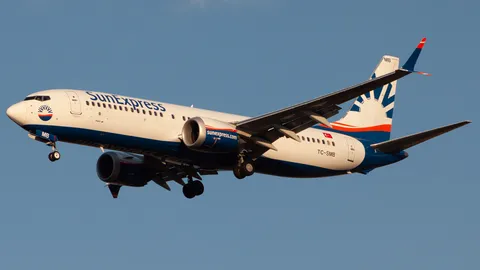TC-SMB · Boeing 737 MAX 8 · LTBJ