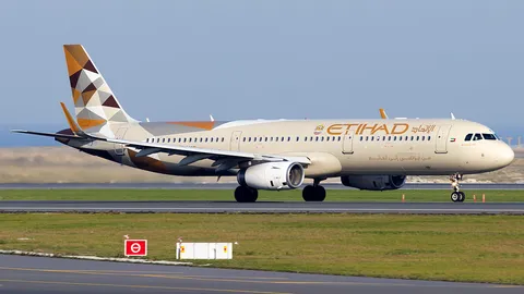 A6-AEB · Airbus A321-231 · LTFM