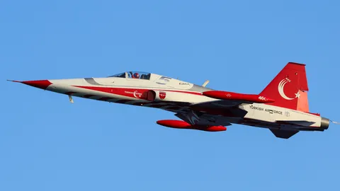 71-3046 · Canadair NF-5A-2000 Freedom Fighter · LTAI